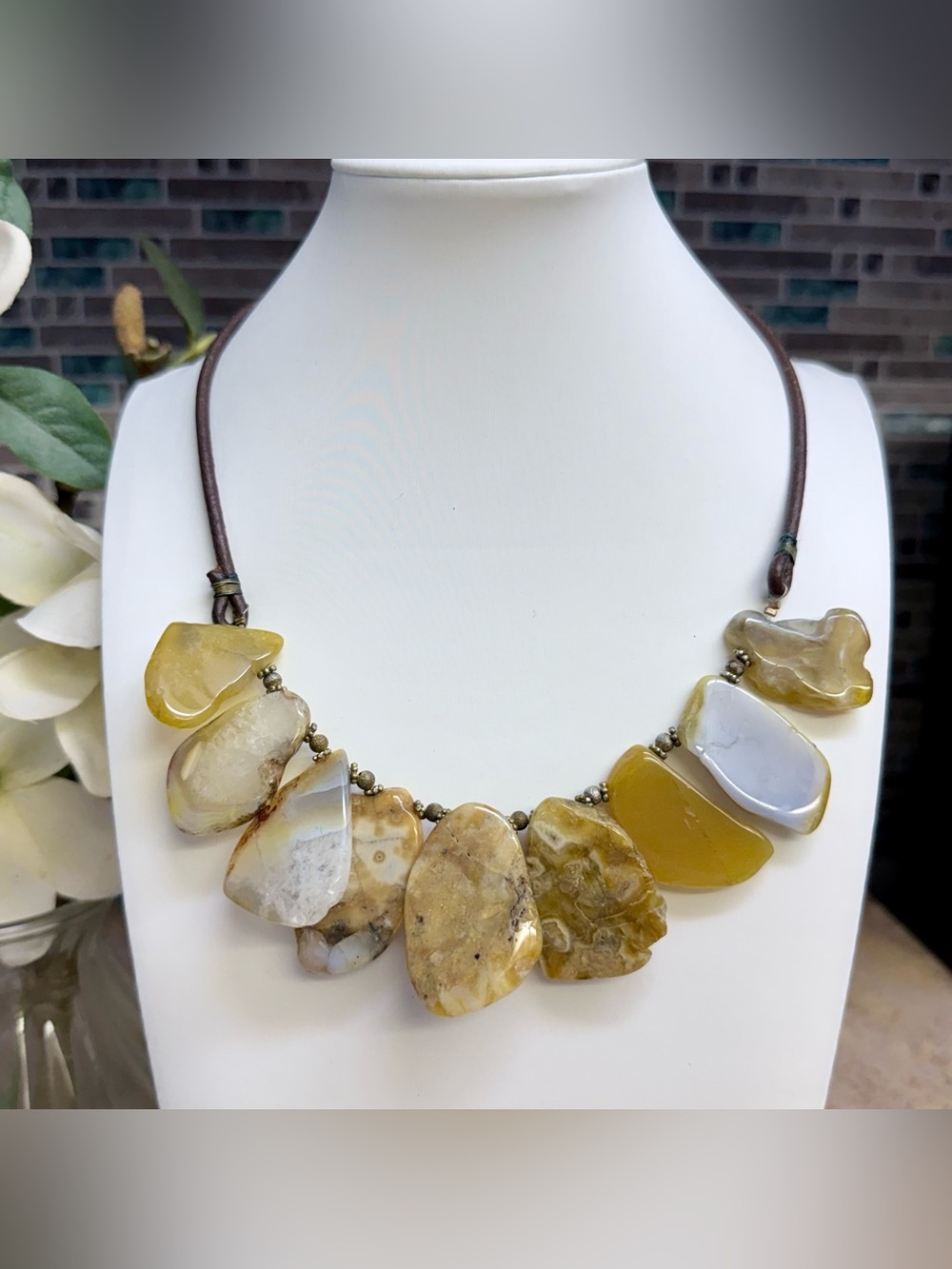 Stunning natural Agate artisan necklace